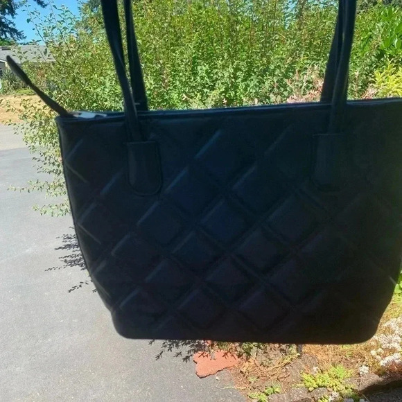 Shoulder Bag - Picture 3 of 6